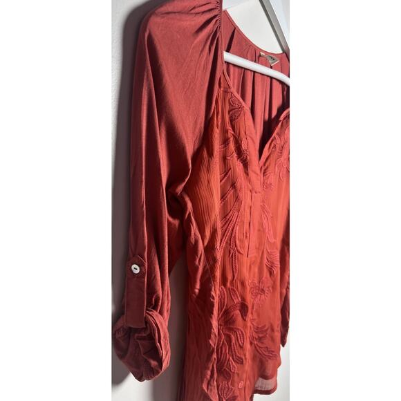 Tiny X Anthropologie Size XS Orange Embroidered Roll Tab Sleeve Henley Top - Picture 4 of 9